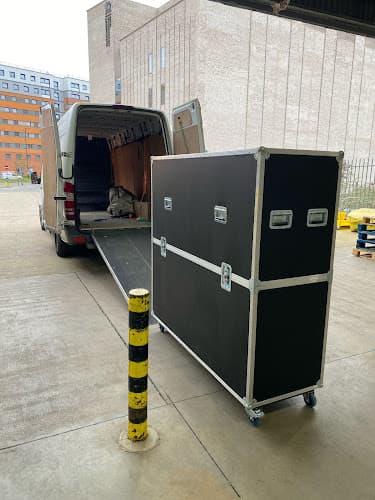 Business listing image