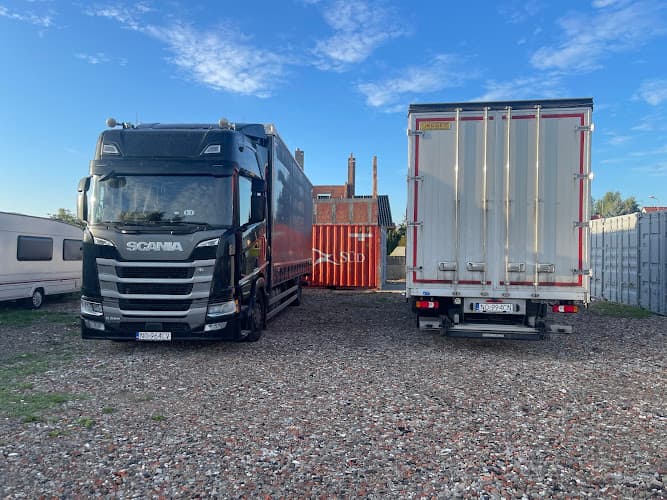 Business listing image